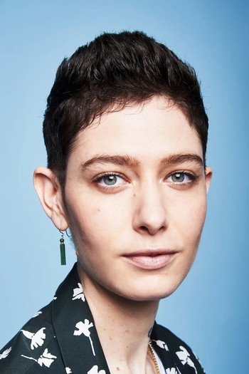 Photo of actor Asia Kate Dillon