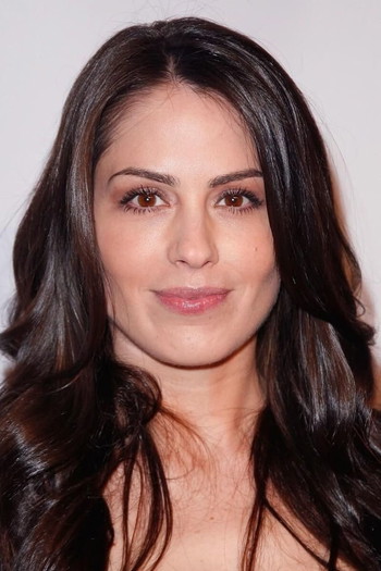 Photo of actress Michelle Borth