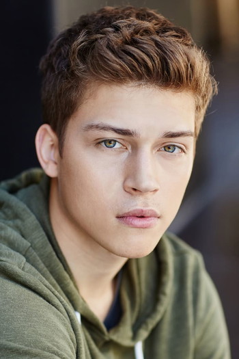 Photo of actor Ricky Garcia