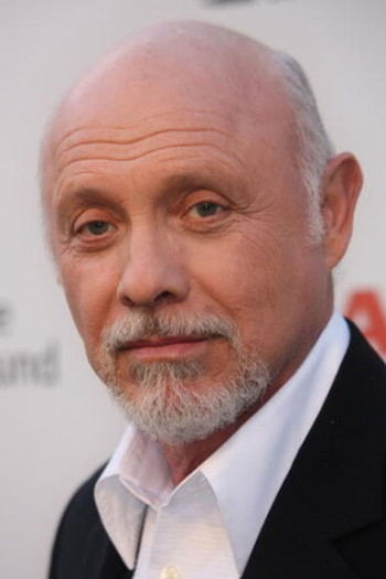 Photo of actor Hector Elizondo