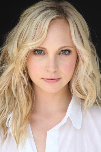 Photo of actress Candice King