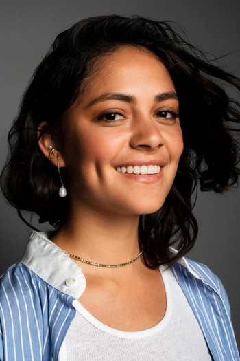 Photo of actress Blu Hunt