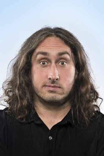 Photo of actor Ross Noble