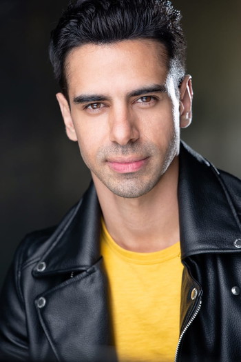 Photo of actor Cesar D\' La Torre