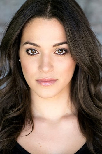 Photo of actress Stephanie Arcila