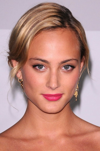 Photo of actress Nora Arnezeder