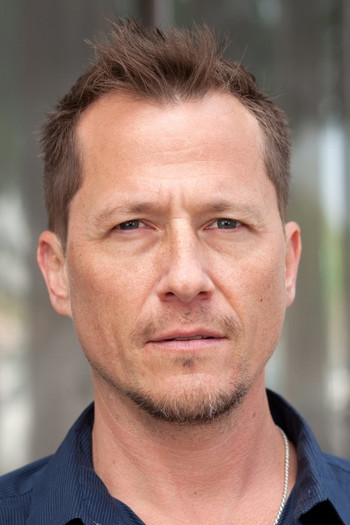 Photo of actor Corin Nemec