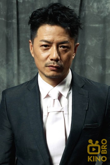 Photo of actor Duan Yihong