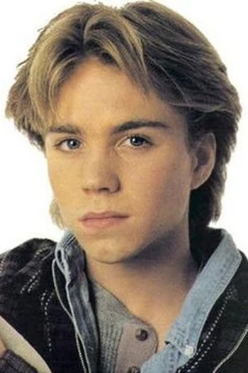 Photo of actor Jonathan Brandis