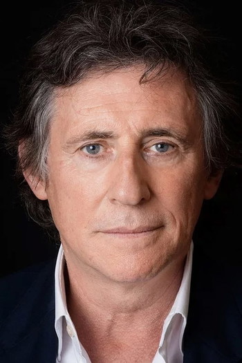 Photo of actor Gabriel Byrne