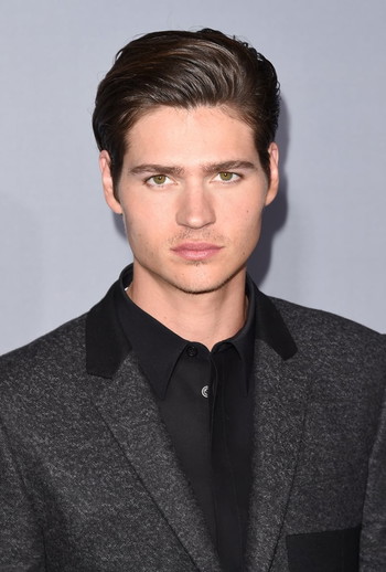 Photo of actor Will Peltz