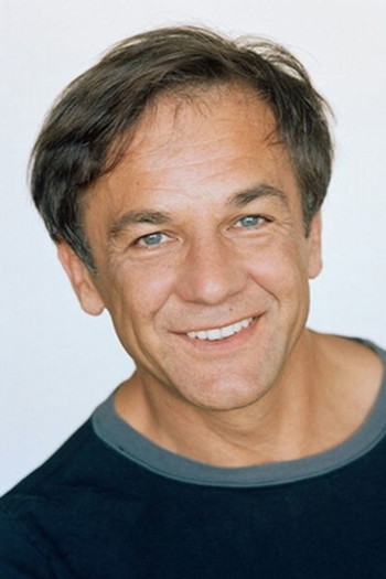 Photo of actor Peter Davor