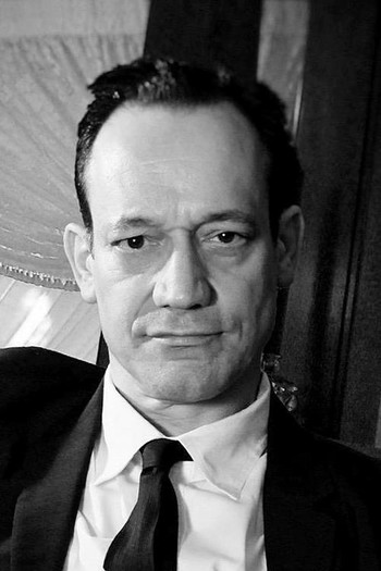 Photo of actor Ted Raimi