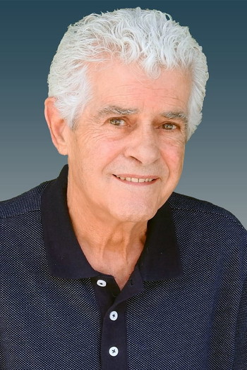 Photo of actor Guillermo Montesinos