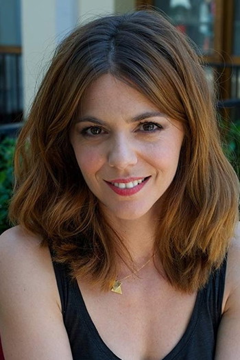 Photo of actress Manuela Velasco