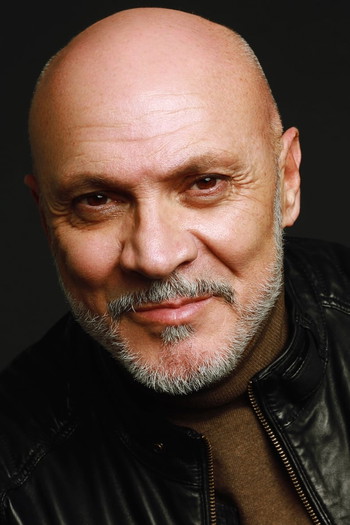 Photo of actor Juan Fernández