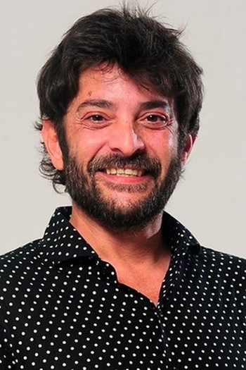 Photo of actor Pablo Rago