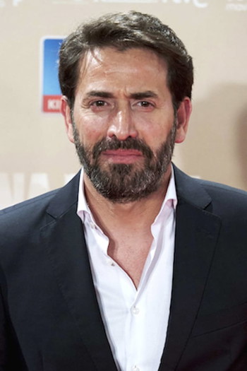 Photo of actor Antonio Garrido