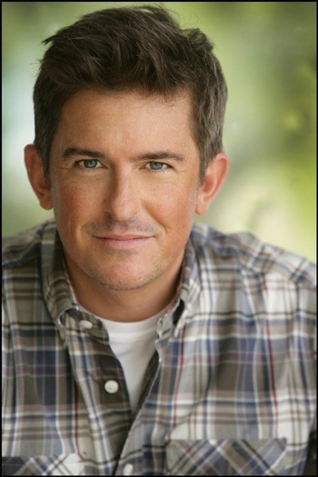 Photo of actor Charlie Schlatter