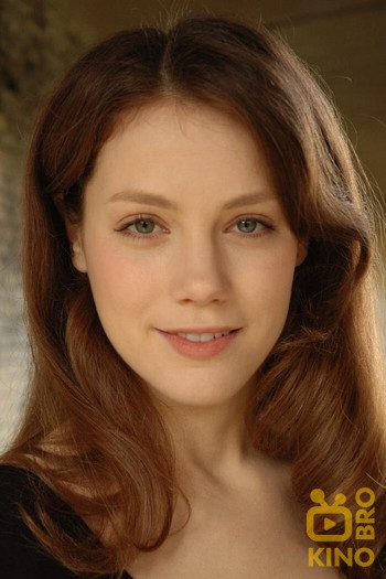 Photo of actress Andrea Deck