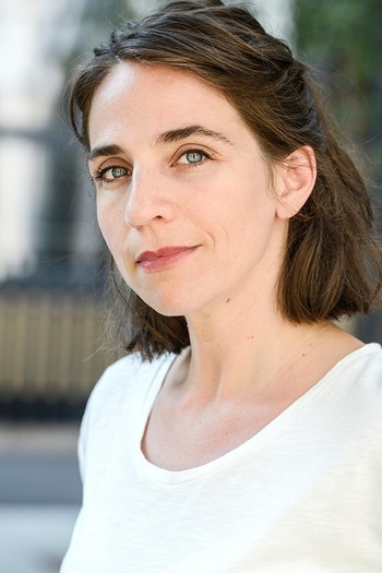 Photo of actress Oriana Schrage