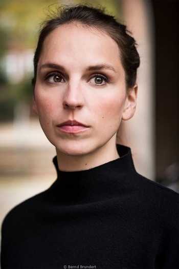 Photo of actress Caroline Erikson