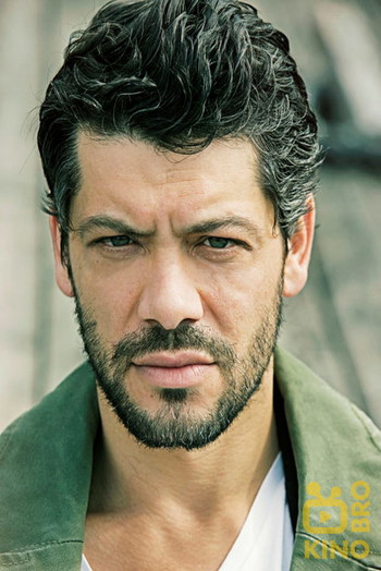 Photo of actor Carlo Ljubek