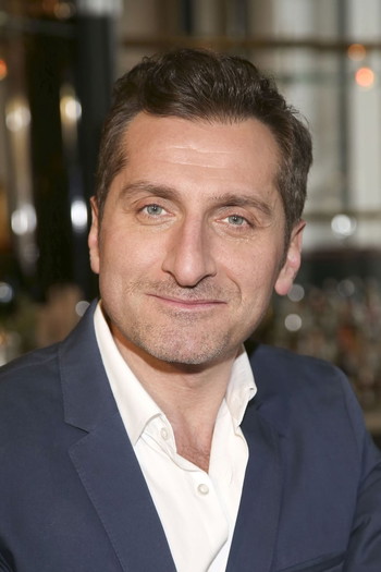 Photo of actor Tim Seyfi