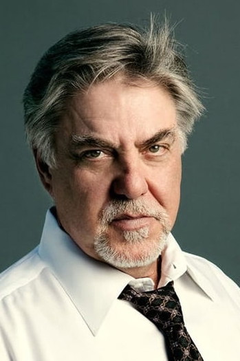 Photo of actor Bruce McGill