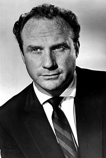 Photo of actor Jack Warden