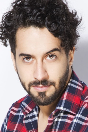 Photo of actor Daniel Tovar