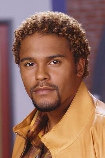 Photo of actor Bumper Robinson