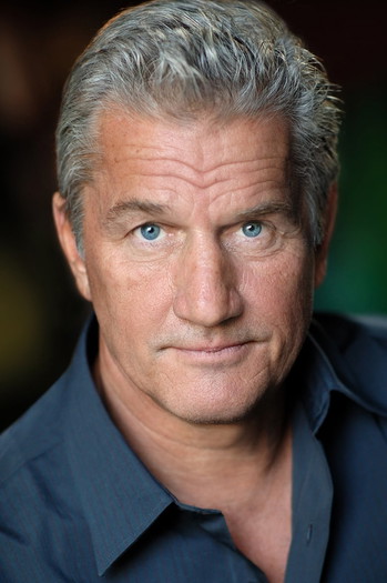 Photo of actor Eric Pierpoint