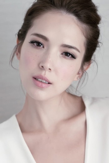 Photo of actress Tiffany Hsu