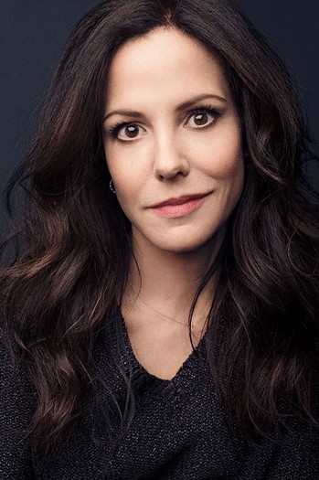 Photo of actress Mary-Louise Parker