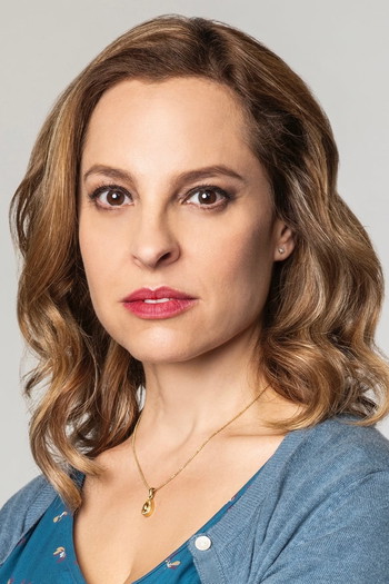 Photo of actress Marina de Tavira