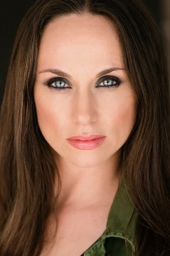 Photo of actress Arian Ash