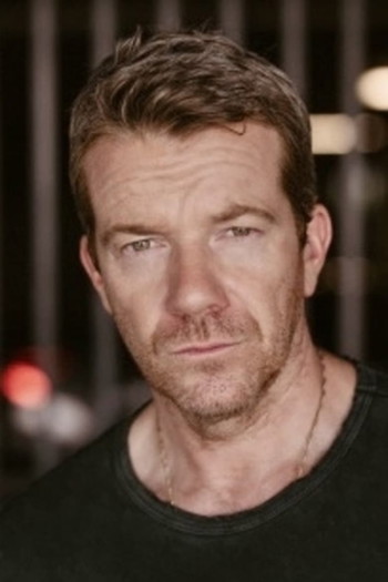 Фото актёра Max Beesley