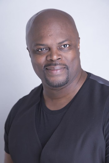 Photo of actor Charles Payne