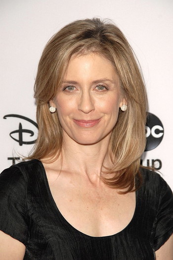 Photo of actress Helen Slater