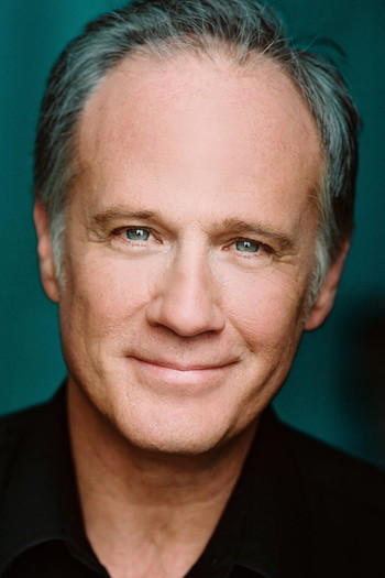 Photo of actor Ron Lea