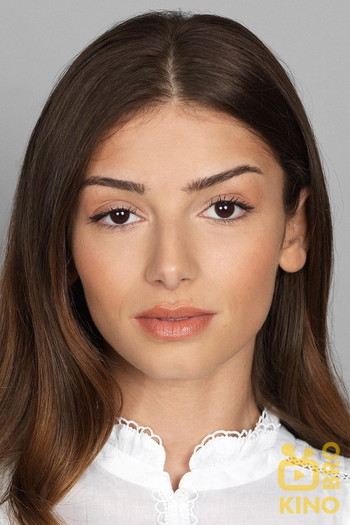 Photo of actress Mimi Keene