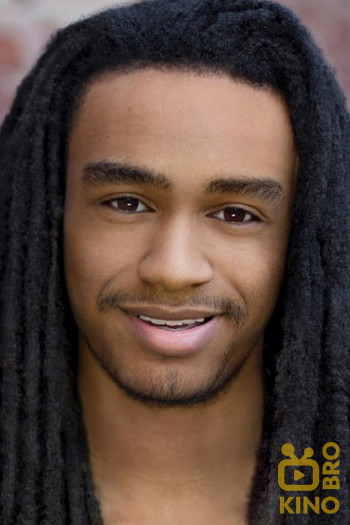 Photo of actor Khalil Middleton