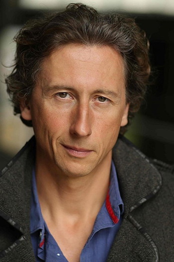 Photo of actor Nicholas Rowe