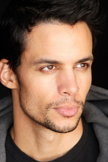 Photo of actor Matt Cedeño