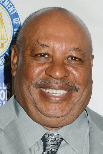 Photo of actor Earl Billings