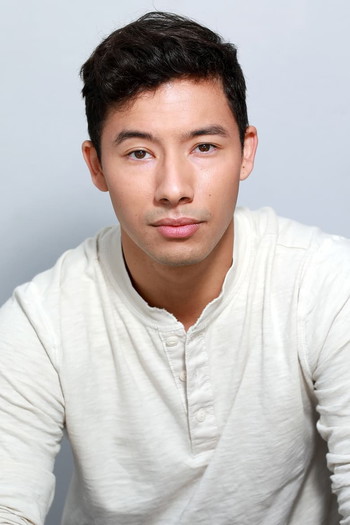 Photo of actor Darren Keilan