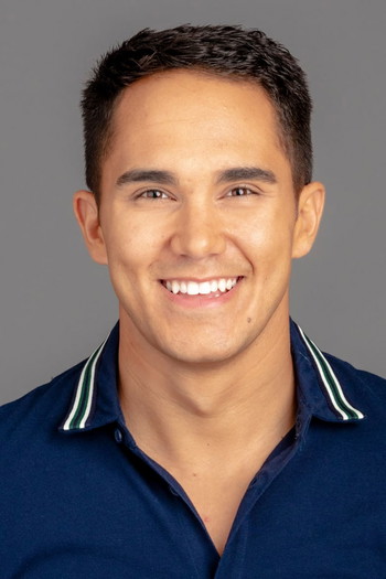 Photo of actor Carlos PenaVega