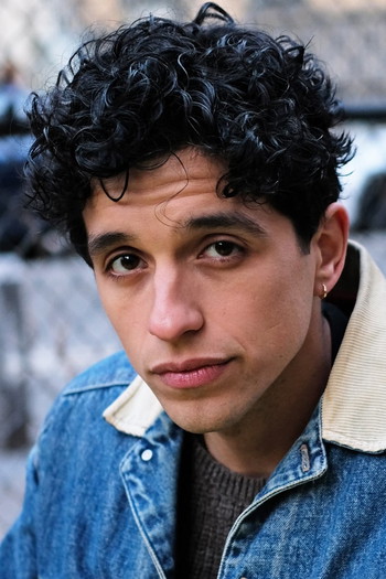 Photo of actor Sebastian Chacon