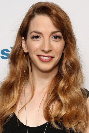 Photo of actress Molly Bernard